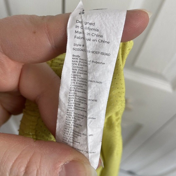 Fabletics Womens Size XXL Athletic Lined Shorts Yellow Back Pocket Reflector GUC - Picture 9 of 14